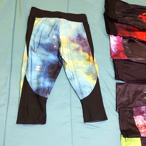 🏋🏼‍♀️Galaxy Teal - Lotus Leggings Misses size L Slim Fit, Athletic Capri - Picture 3 of 4